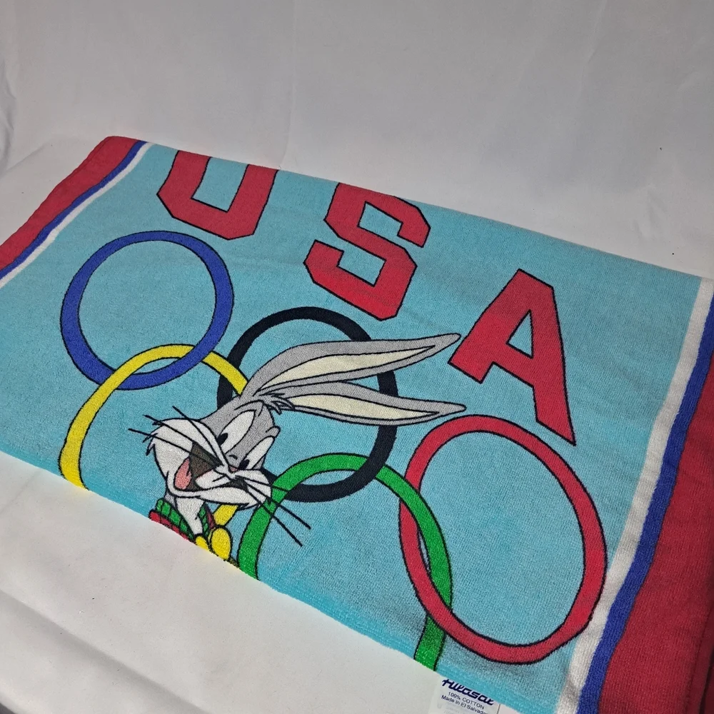 Vintage 1995‎ Looney Tunes USA Olympics Towel Bugs Bunny Taz Daffy Duck
